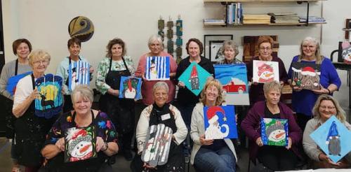 SCCC ladies' Christmas theme paint & sip class